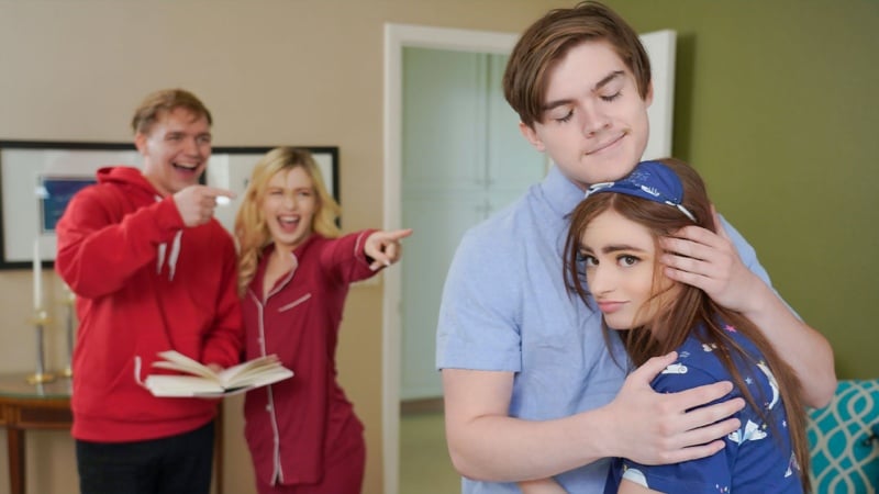 Reese robbins, minxx marley [porncube porn new porn hd 1080 creampie anh trai kế, chị kế