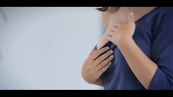 Calda e splendida teenager si mette in mostra - sex_toys