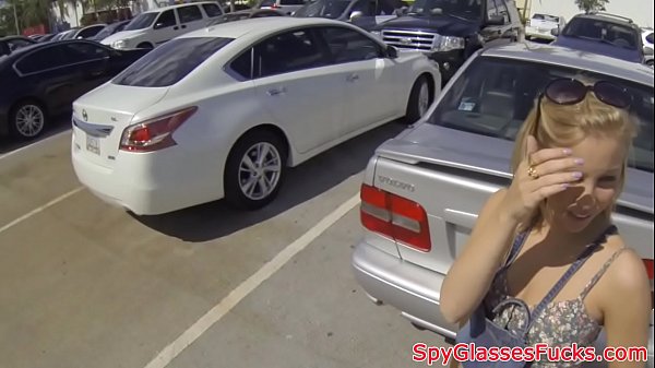 Splendida eurobabe raccolta e scopata