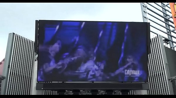 Kostenlose Pornovideos von süßen Teenagern im volljährigen Alter