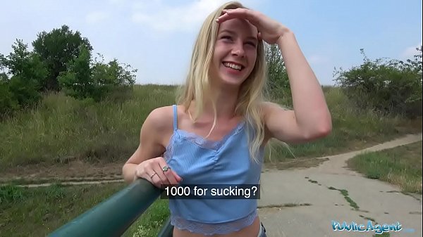 đại lý công cộng cô gái tóc vàng đam mê cơ thể chặt chẽ fuck cho tiền mặt trong rừng