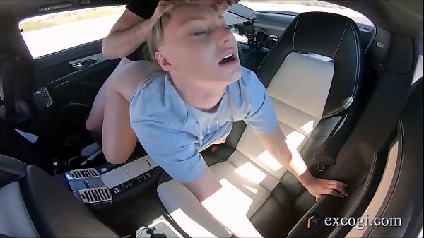 Ex-Militär-Neuling Kayley Gunner wird mit Sperma bespritzt