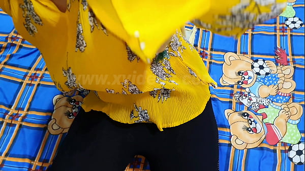 Sensual Chica Adolescente se burla en anal