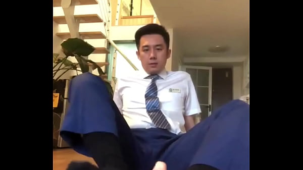 Gay Casting 379 – Ben Suitez – Beamter wird nach der Arbeit vor der Kamera zum Sklavenhund [Loyalfans.com]