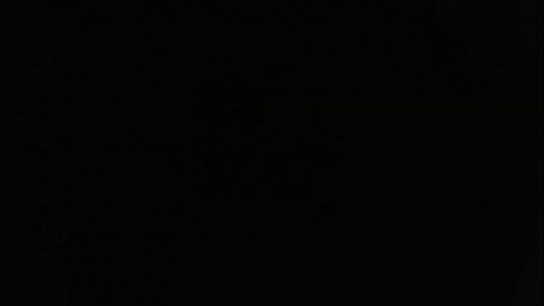 Heiße Spanierin wird von ihrem Freund im Bett gefickt