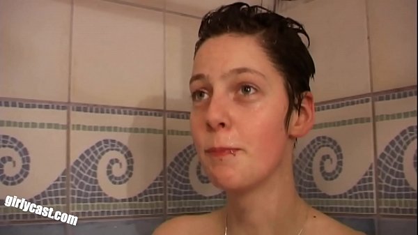 La Punker Girl Steffi si unisce al nostro weekend di festa hardcore