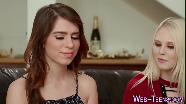 Video mit lesbischen Tänzen von Teenagern