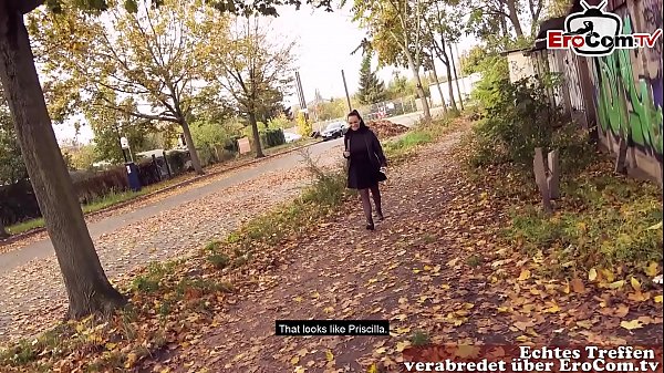 Deutsche mollige Hausfrau &ouml_public mit großen natürlichen Titten abgeholt EroCom Date Casting