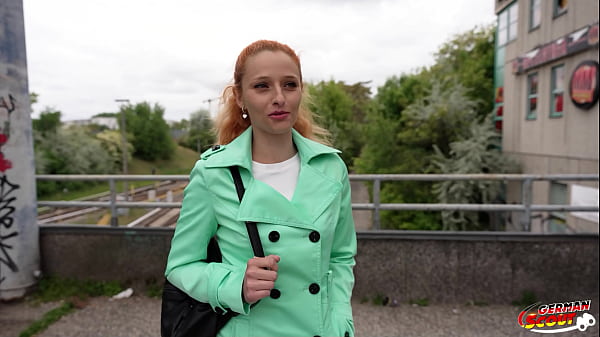 Hot Teen Girl strips in blowjob