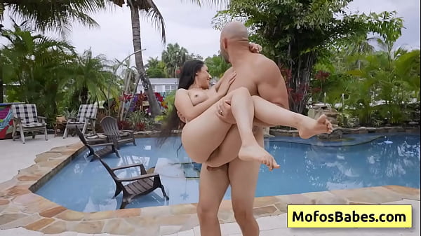 Selena Ivy, JMac: Latina gợi cảm với con khốn xinh đẹp bị đụ bởi con cặc khổng lồ và yêu nó sâu bên trong cô ấy