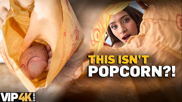 VIP4K. Sex im Pool ist die beste Abkühlung