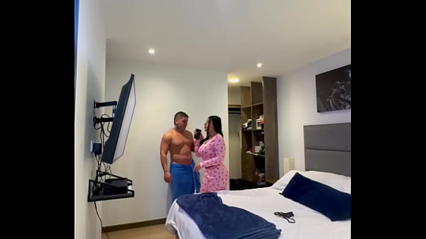 The stepsiblings share the bed because of the cold but end up fucking to warm up - Thalia Restrepo and Felipe Romero