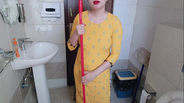 Anche riguardo a Kamwali Bai, la persona aveva messo le mani sui suoi capezzoli nel nuovo video porno indiano xxx