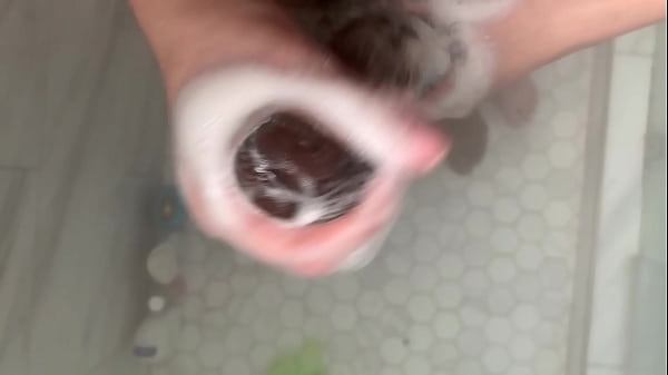 Schöner Teenager führt asian_woman auf