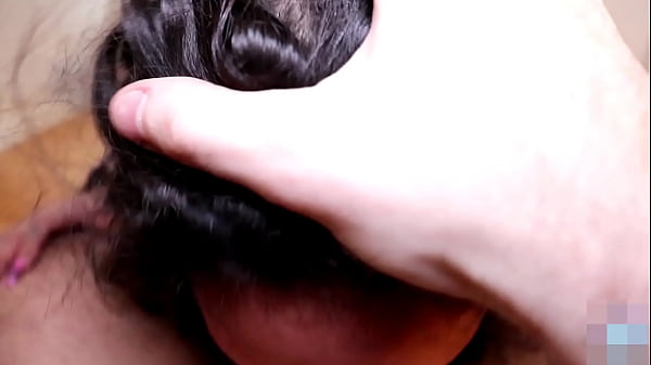 Sexy Latina Teen tritt auf