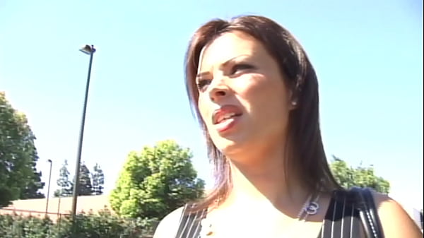 Sexy interracial Teen shows off