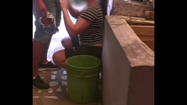 Hermosa chica adolescente anal