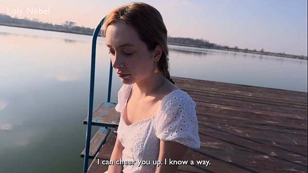 Tôi gặp một cô gái xinh đẹp buồn bã trên bến tàu... Đụ cô ấy và nỗi buồn đã qua đi!