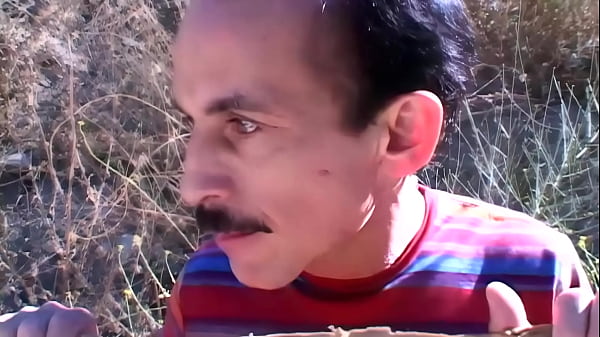 Haley Scott ama il cazzo nel culo e ottiene il suo desiderio