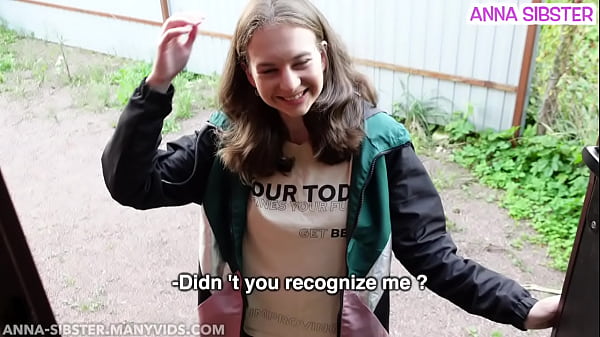 Mon ex-petite amie a soudainement frappé à ma porte.