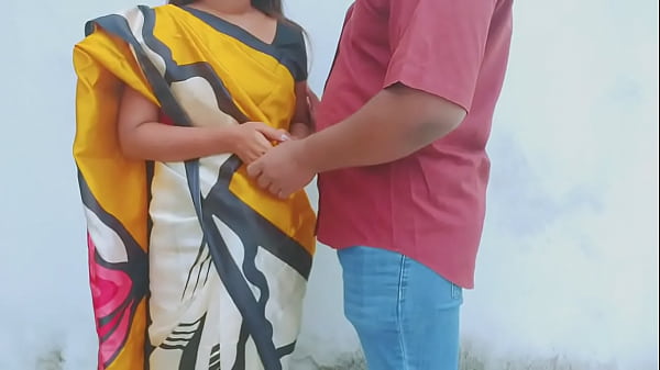 Auf dem Schulhof ficken Lehrer mit Geschichte, Sir