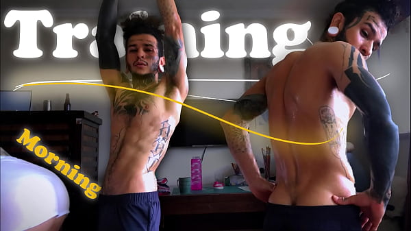 Chica joven salvaje plantea