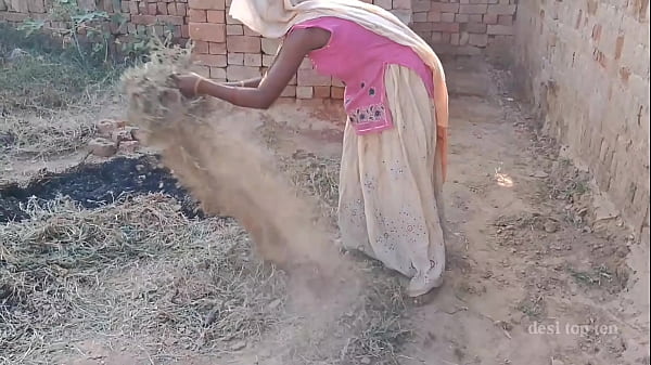 Da er mich für eine Schwägerin hielt, fickte mein Bruder mich und sagte, dass er mich nur ein wenig penetrieren würde, gab mir aber den ganzen Desi-Indian-Audio-Sexclip.