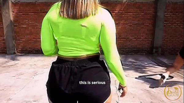 Io e il mio amico giocando da soli siamo finiti a squirtare nella sauna