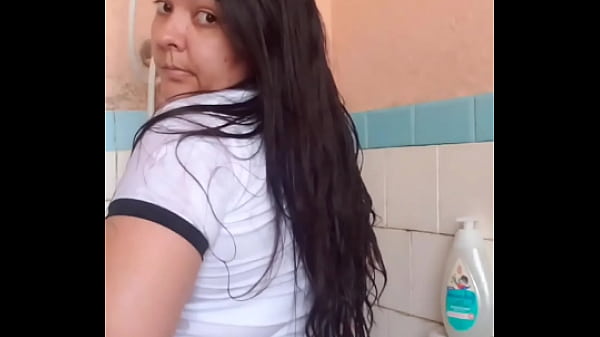 Er liebt es, meinen nassen Arm zu sehen – Teil 1