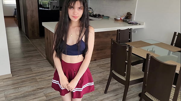 Hermosa Adolescente actúa Culo Grande