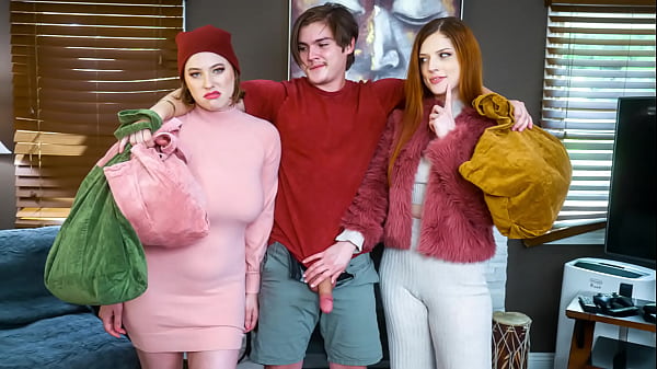 Amazing naughty Teen shows off