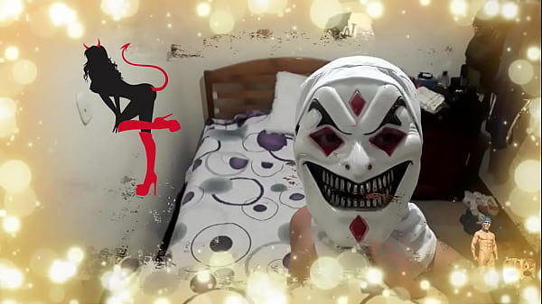 32 die Maske. Nackte Jaladome La Verga