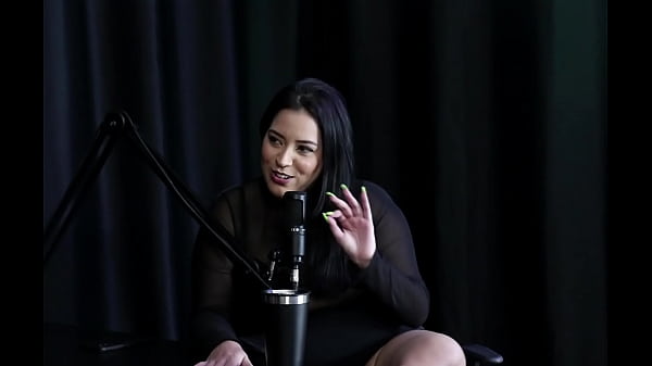 La madre rispetta ciò che fa, all'inizio ha creato valori interessanti con le foto della fica e la carota... - Pri Melancia (SHEER/RED)