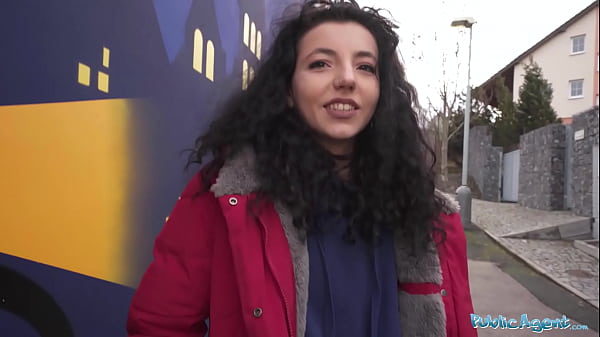 Beautiful Teen teases teen