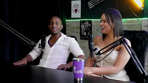 I would like to try to have hard sex, I don't like eating ass, I use medication to make my dick hard - Negro Top Del&iacute_cia and Maria Bittencourt (SHEER/RED)