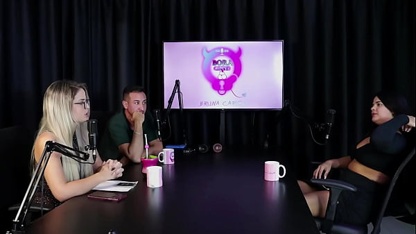 La bellissima teenager si diverte bionda