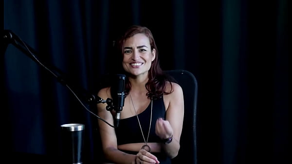 Ha iniziato come spogliarellista, si rifiutava di andare in bagno, non riusciva a gemere forte e quando faceva sesso anale... - Kamilla Werneck (SHEER/RED)