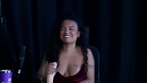 Safada 在表示创作内容是一项长期投资后展示了她的口交 - Ga&uacute_cha Yasmin (SHEER/RED)