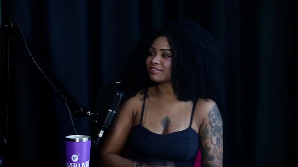 Me pidieron que lo castrara con unos alicates, le encanta la podología, no le gusta que le peguen y le ga&uacute_chos... - Sara Ventur (SHEER/RED)