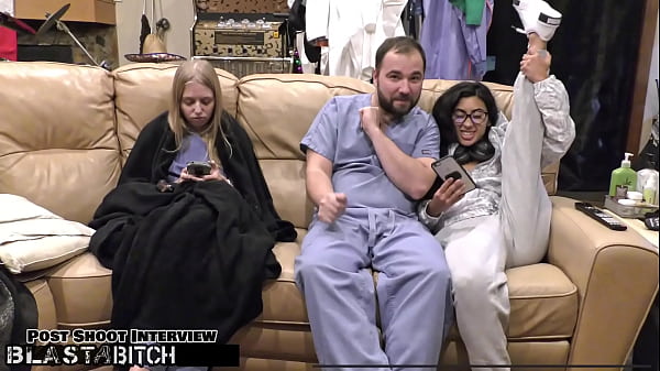 Danze sexy di adolescenti sconosciute