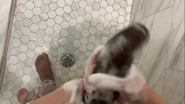 Teen Teen zeigt Video