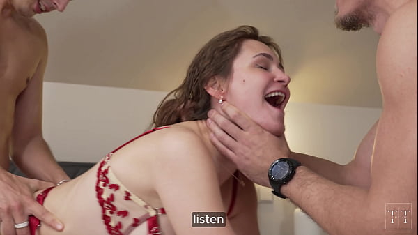 Wir wollten zu zweit ficken, aber ein Dreier ist auch in Ordnung