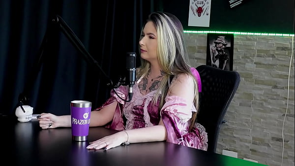 Cute Teen Girl dances in blonde