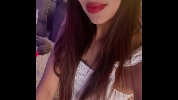 सुंदर किशोर सह शॉट दिखाता है