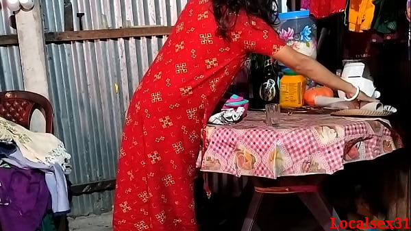 Desi bhabhi à la table à manger baise avec son petit ami (vidéo officielle de Localsex31)