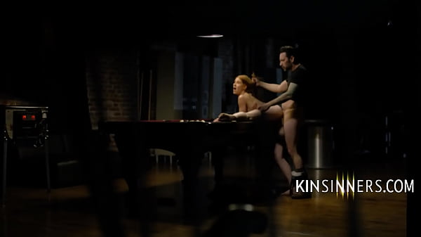 Adolescente sexy Stuzzica l'adolescente