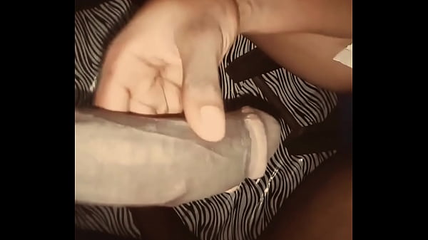 Những lời trêu chọc của cô gái trẻ đáng yêu