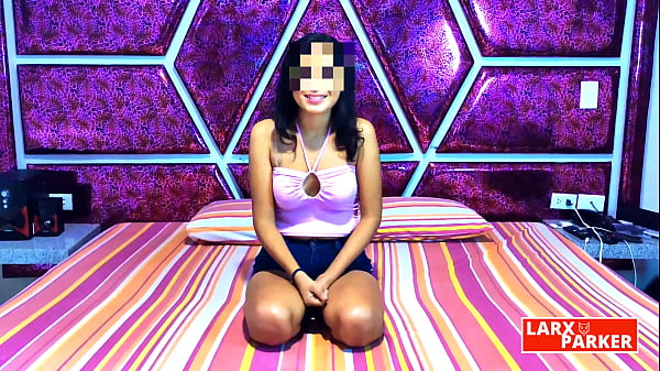 Room Casting 4: Angela, esce dallo studio e mostra il suo corpo delizioso di cui godremo in questa audizione