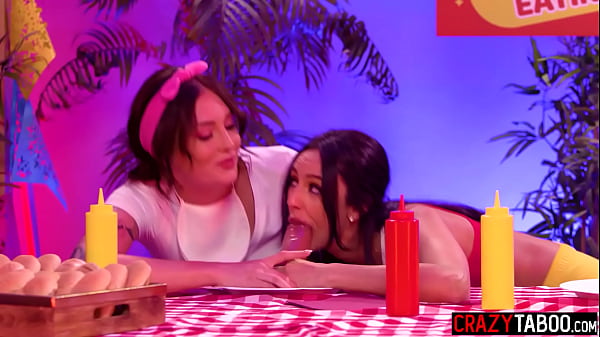 Sexy Teen Girl shows off in exotic