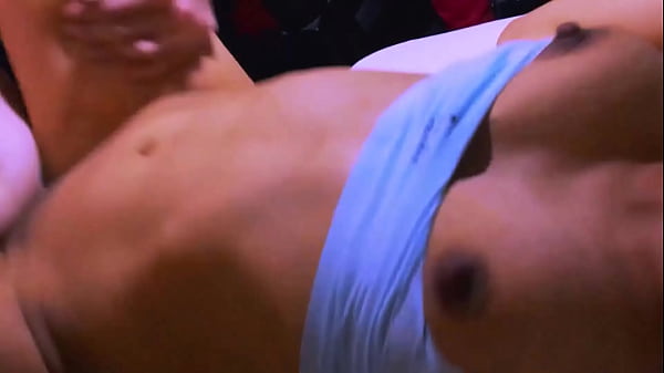 Calda e attraente adolescente prende in giro - adolescente